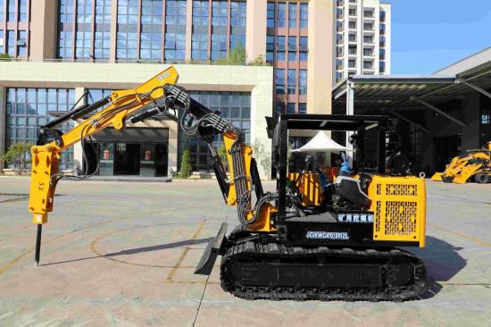 KWC4.0/0.12L JINGGONG crawler mining Breaker with rotatable boom